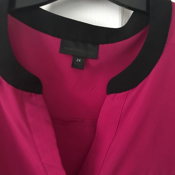 Blouse - Picture 2 of 3